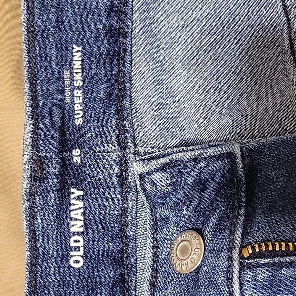 Old Navy 26 skinny jeans